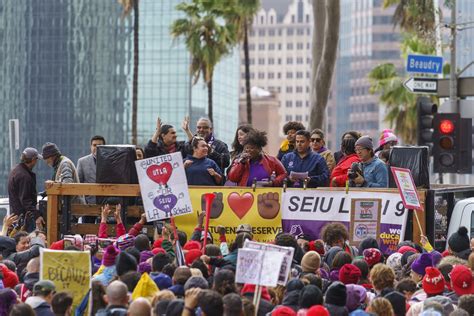 After strike, LA school district workers approve labor deal